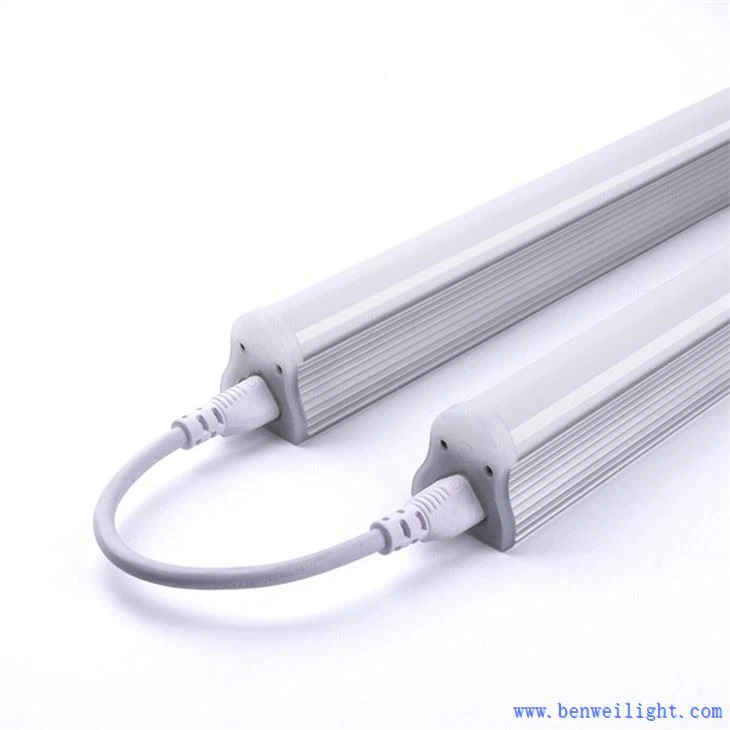 Koble til integrerte T8 LED-rør