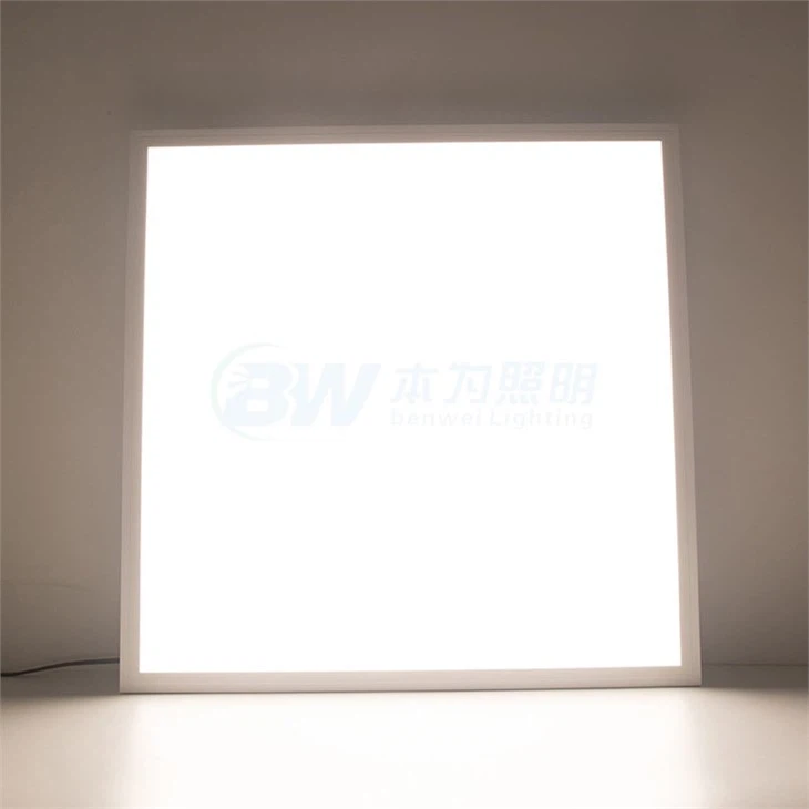 600x600 Ceiling Light