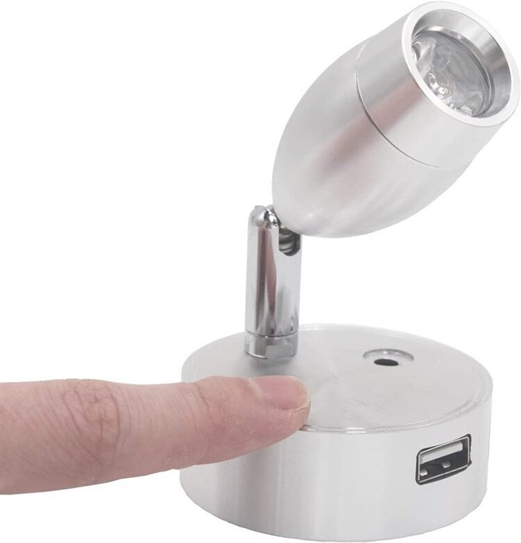 12v caravan light with usb2