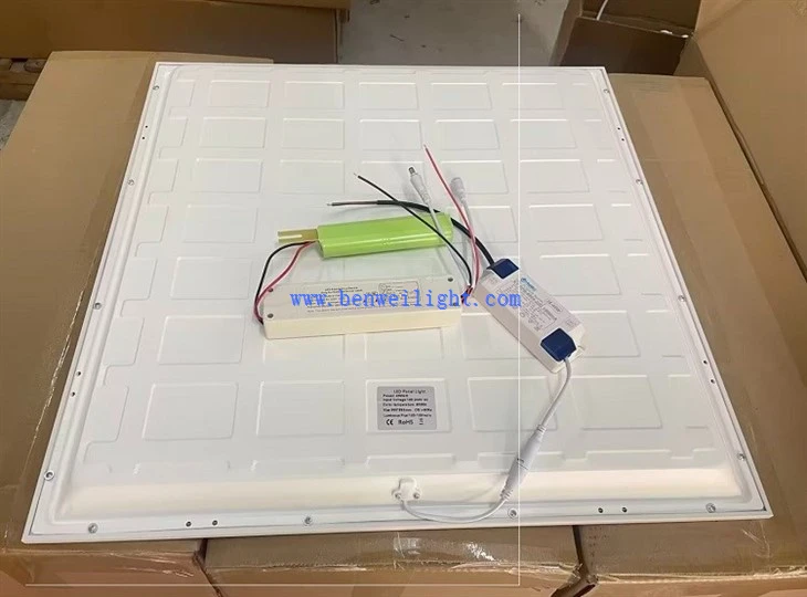 2x2 led emergency light