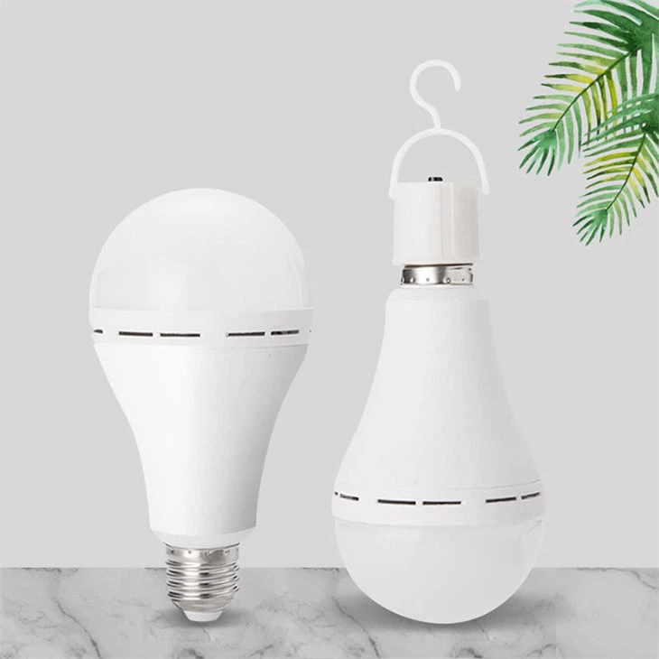 Oppladbar LED-pære 7 Watt