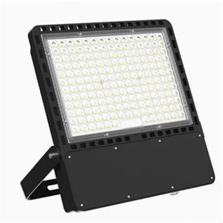 Led utenfor stadion flomlys